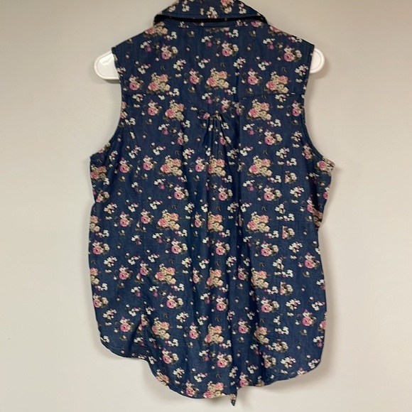 Levi's Sleeveless  navy with flowers Tie Blouse, Size L, cotton - Picture 3 of 9